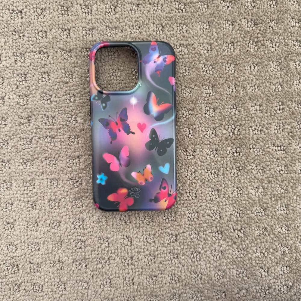 Velvet Caviar apple IPhone 13 Pro megsafe case Aurora  Butterfly